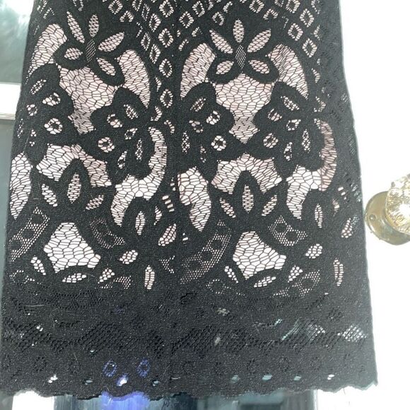 ASOS floral lace halter bodycon midi pencil black dress w/ high neckline size 6 - Picture 13 of 16